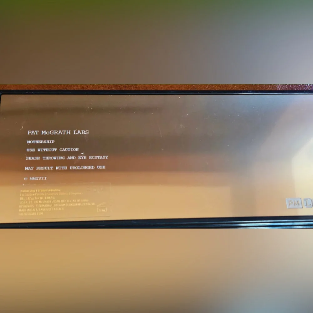 Pat McGrath Labs Bronze Seduction Eyeshadow Palette - Picture 4 of 5